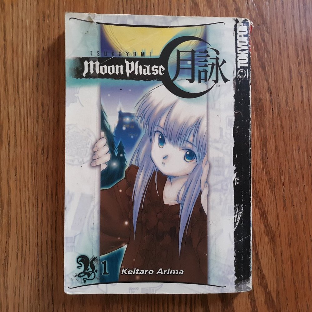 Tsukuyomi: Moon Phase Volume 1